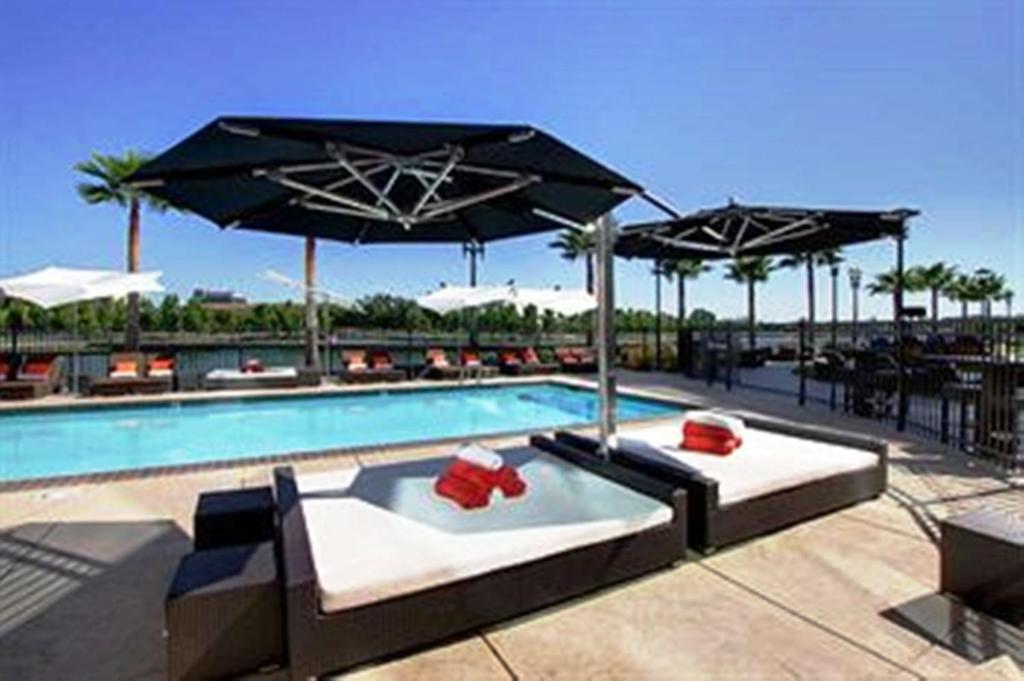 University Plaza Waterfront Hotel Стоктон Екстер'єр фото