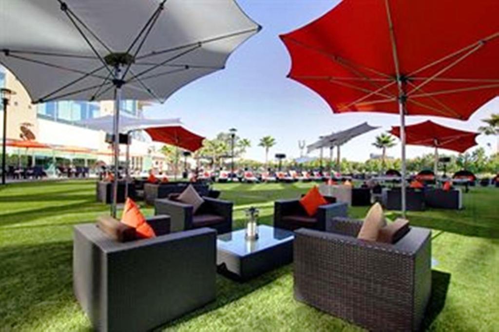 University Plaza Waterfront Hotel Стоктон Екстер'єр фото